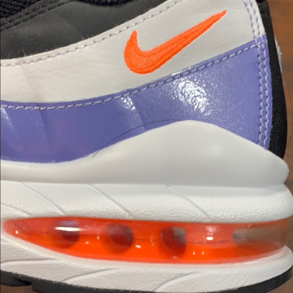 • NIKE AIR MAX ‘95 LE WMNS Black/Total Orange - Picture 11 of 16